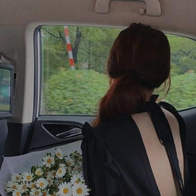 高档私房菜馆直击：老牌影帝机场牵手女助理，凌晨最新进展